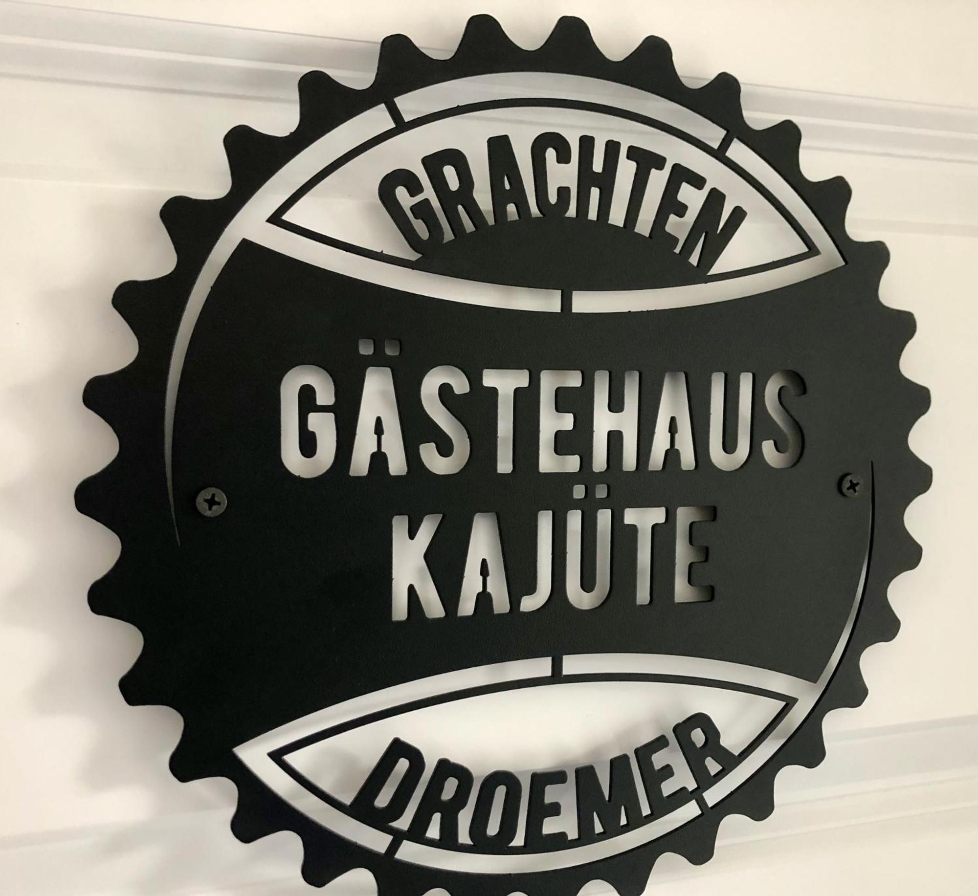 Gaestehaus Kajuete Direkt Am Wasser Friedrichstadt Exterior foto